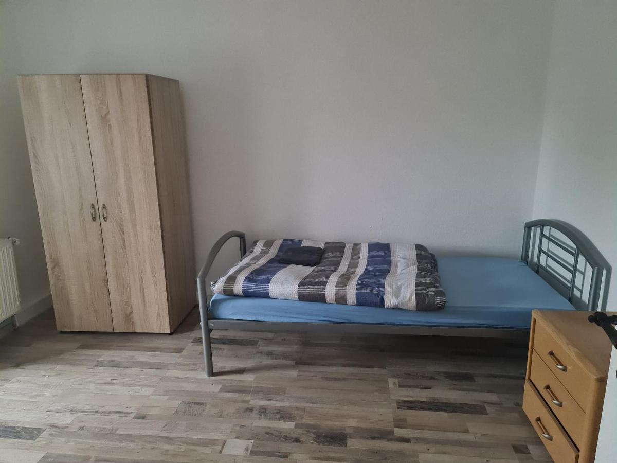 Möblierte Wohnung in Oebisfelde 1 OG Exterior foto