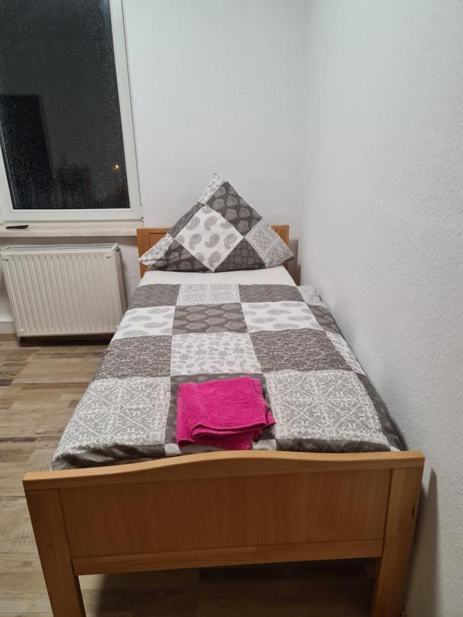 Möblierte Wohnung in Oebisfelde 1 OG Exterior foto